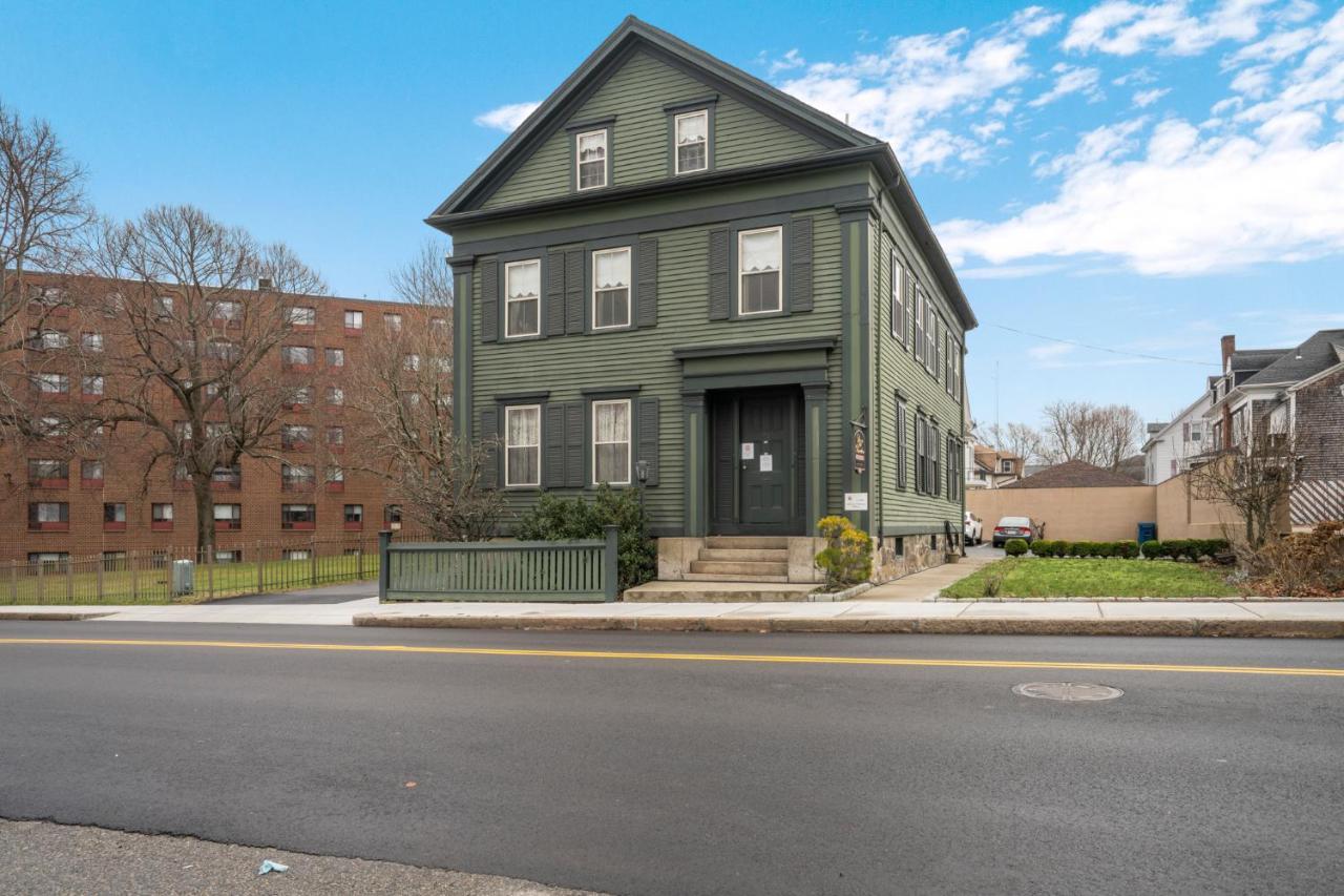 Lizzie Borden House Bed & Breakfast Fall River Eksteriør bilde